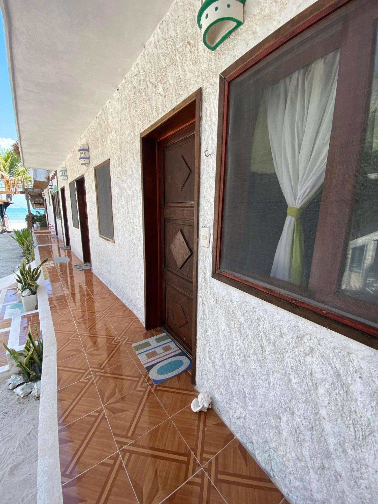 Casa Victor Avila Isla Holbox Exterior photo