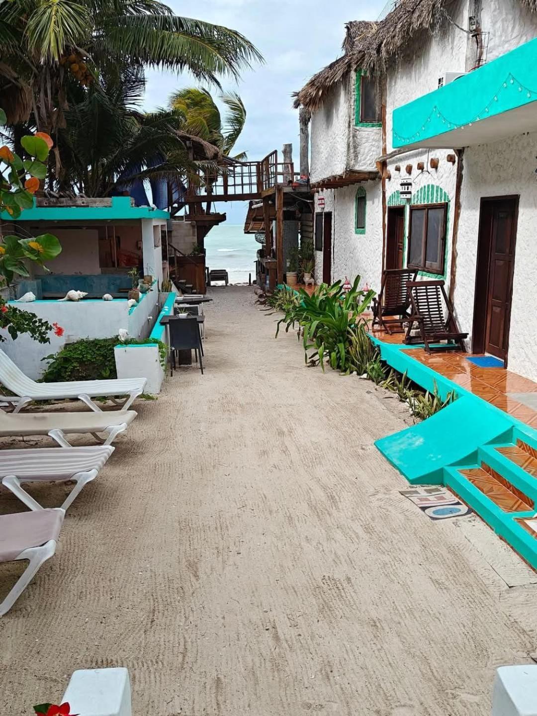 Casa Victor Avila Isla Holbox Exterior photo